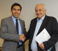 El Superintendente Eric Parrado y el vicepresidente de Conapyme, Juan Araya